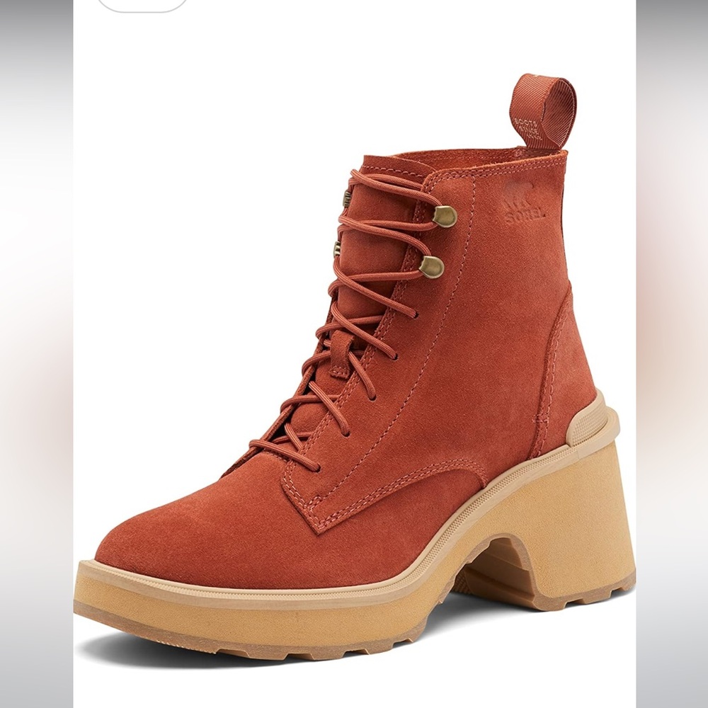 New women’s Sorel boots, size 8.5